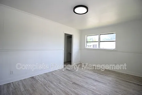 2320 16th St N Photo 1
