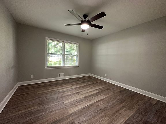 2nd image of 1593 Westwood Way