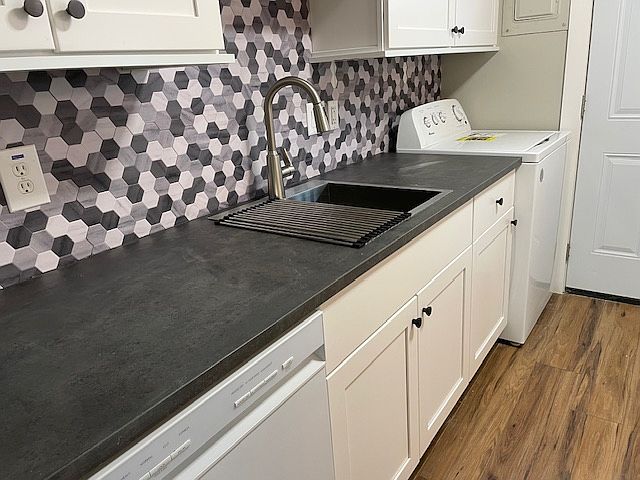 New Kitchen Countertop, Backsplash, Cabinets, and Flooring