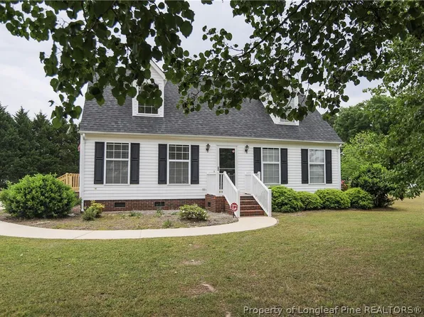 18 Bryan Godwin Ct, Erwin, NC 28339