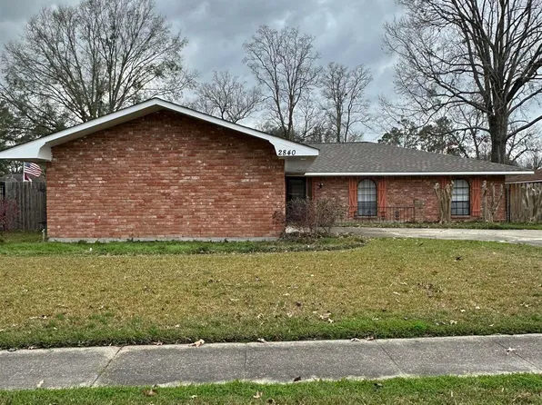2840 Cavalier Dr, Baton Rouge, LA 70816