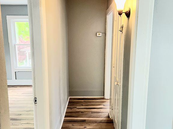 3rd image of 329 W Grape St Floor 2