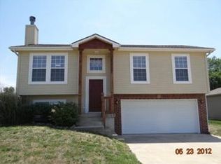 401 W Meriwood Ln, Edgerton, KS 66021