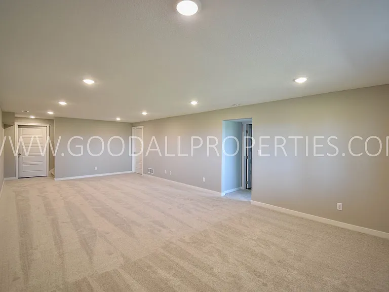 1100 NW Yorktown Dr — Photo 15