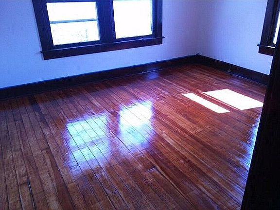 2nd image of 460 W Mechanic St