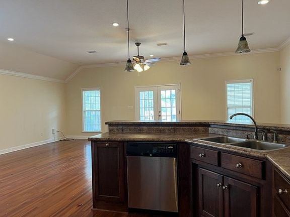 5th image of 4408 Stonehaven Dr