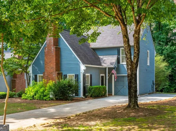 414 Roswell Green Ln, Roswell, GA 30075