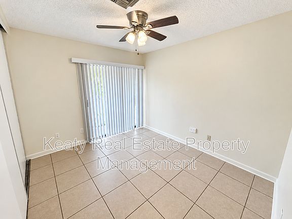5th image of 507-1 Fox Run Ave