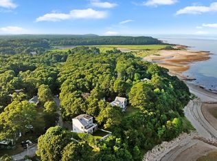 8 Wamsutta Ave, Plymouth, MA 02360