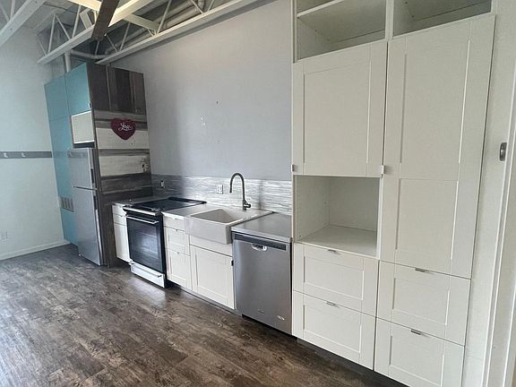 3rd image of 1405 Heritage Dr #101