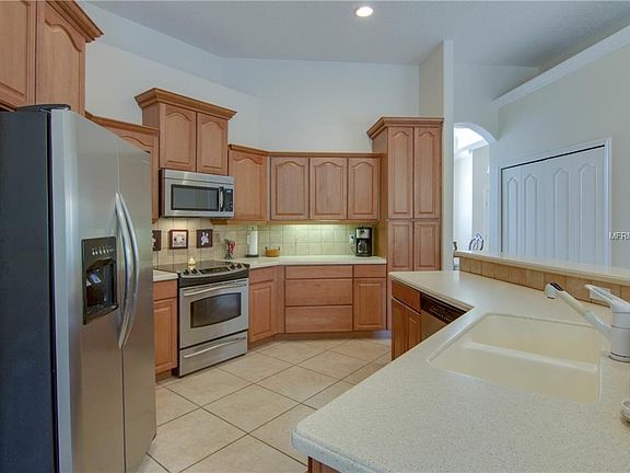 5th image of 5005 Cub Lake Dr