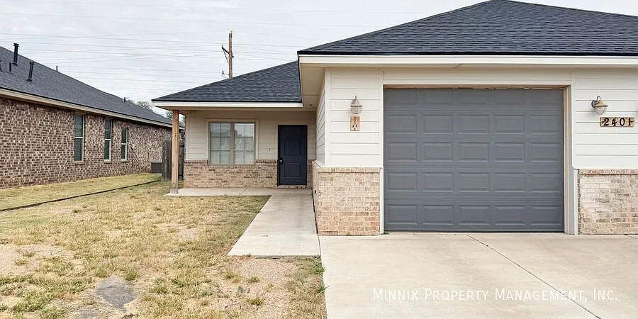 3 bedroom/ 2 Bath | Frenship ISD |2401 Quitman Ave. #A — Photo 1
