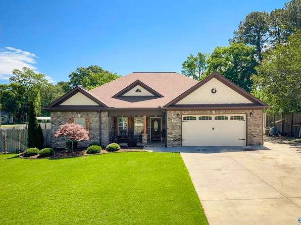 2208 Morgan Ave SW, Decatur, AL 35601