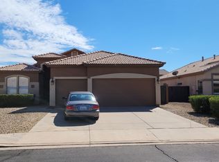 725 E Orchid Ln, Gilbert, AZ 85296