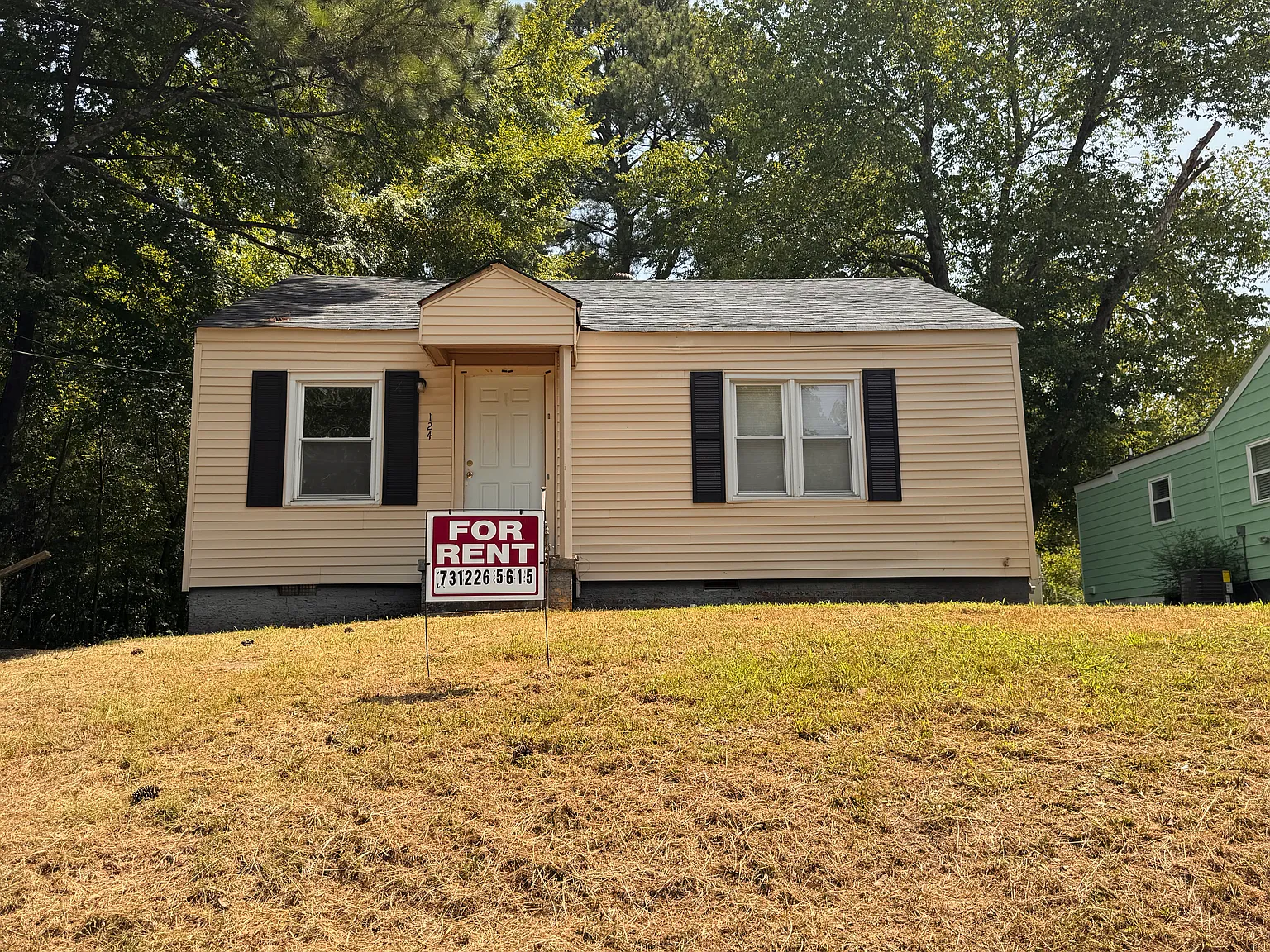 3 bed, 1098 sqft, $1,350 — Photo 1
