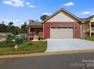 83 Loftin St, Weaverville, NC 28787