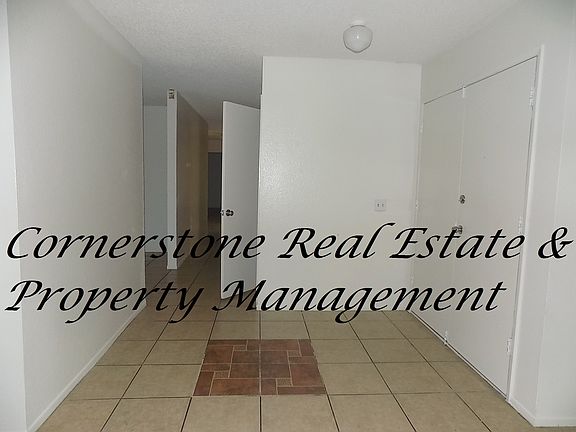 4th image of 14290 Travers Ct