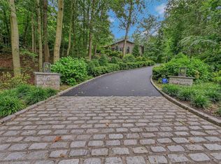 4 Indian Club Rd, Northport, NY 11768