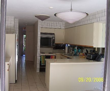 4th image of 66 Foxwood Dr