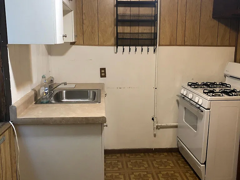 270 Fowler Ave — Photo 7