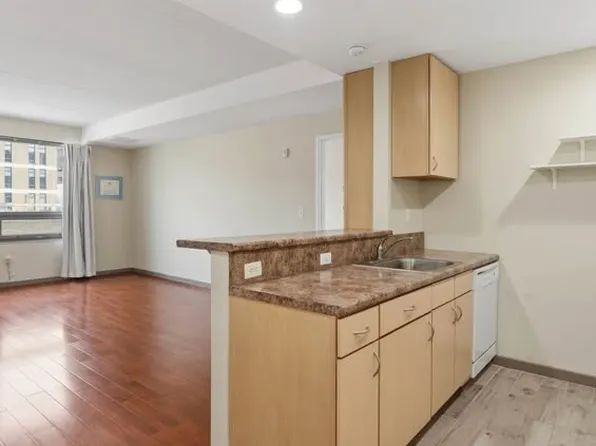 815 Arch St #516, Philadelphia, PA 19107