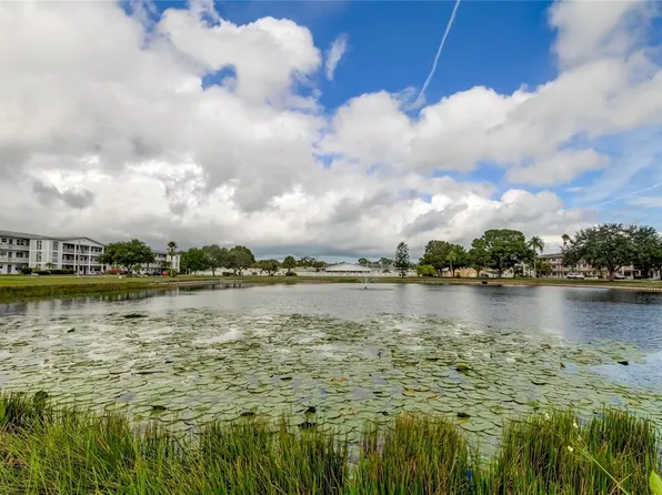 1950 59th Ave N APT 104, Saint Petersburg, FL 33714