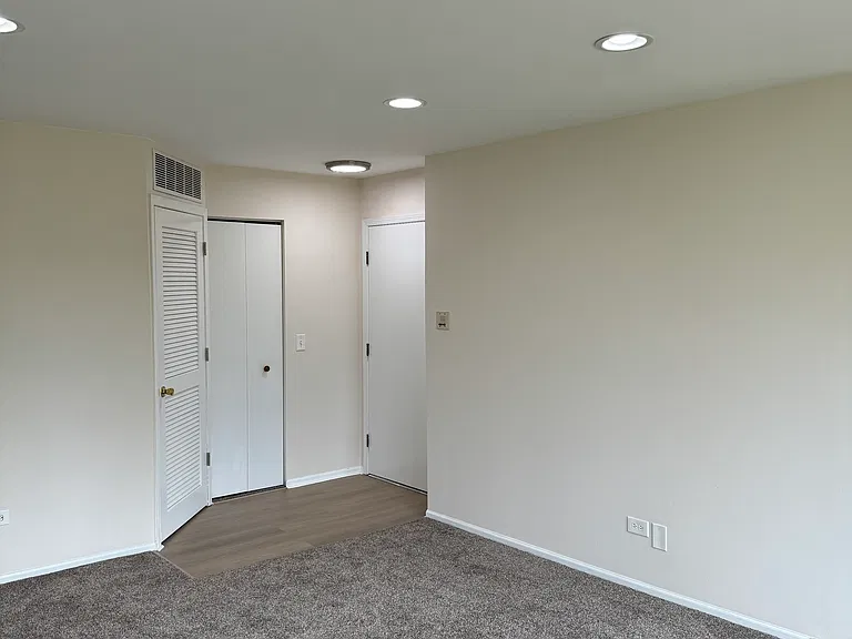 636 Mallard Ct #2D — Photo 2