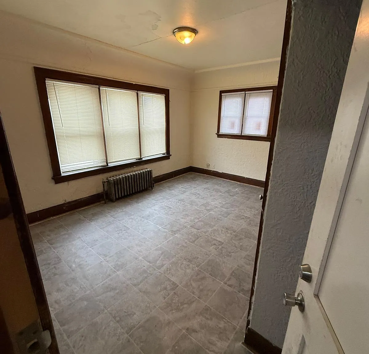 1242 West Highland Avenue - 7 — Photo 2