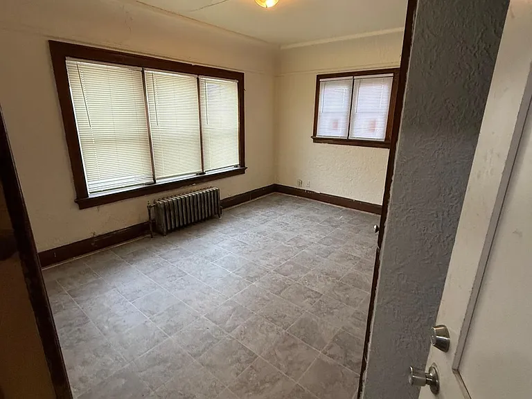 1242 W Highland Ave #7 — Photo 2