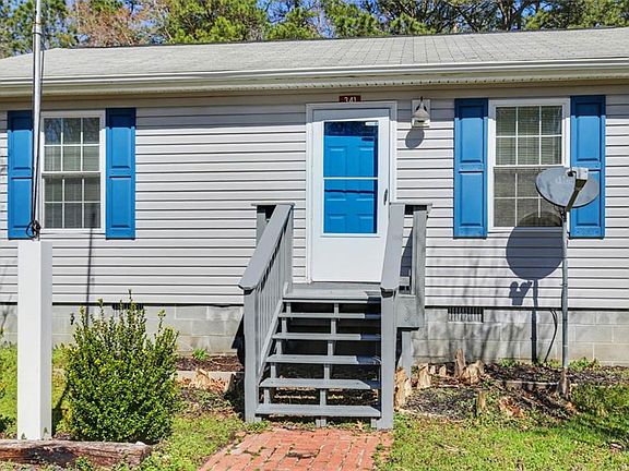 3rd image of 341 Cardinal Rd