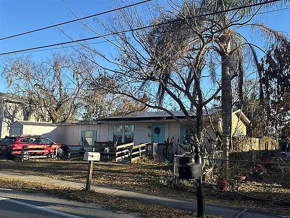 3rd image of 1208 Cherry Ln