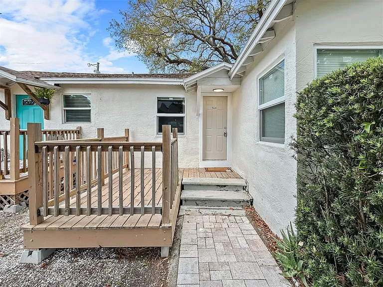 1538 S Martin Luther King Jr Ave — Photo 3
