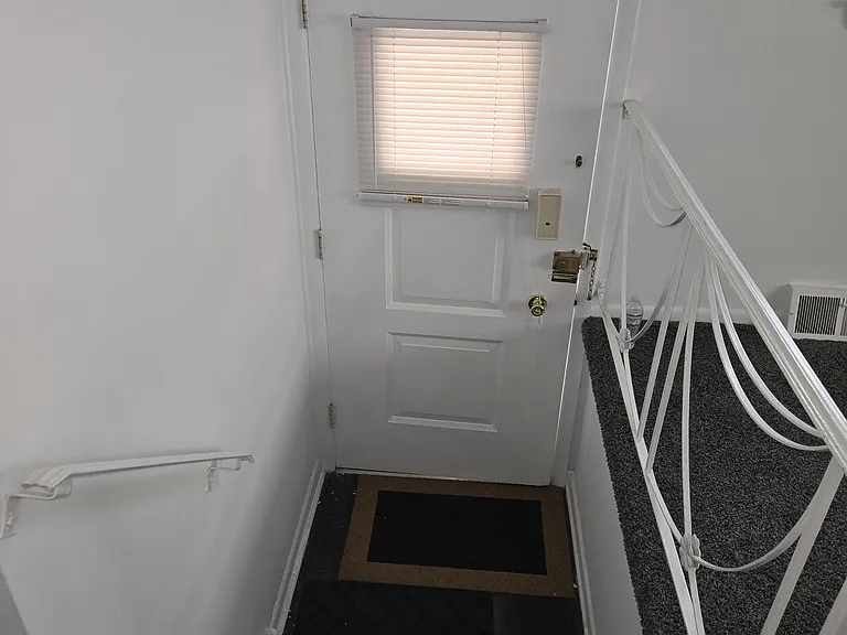 1819 Beyer Ave #B — Photo 30