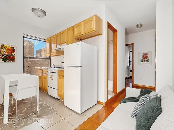 328 East 14th Street image 1 of 5