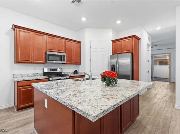 778 Hibiscuss Blossom St, Henderson, NV 89011