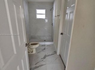 1717 NW 69th St, Miami, FL 33147