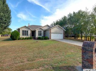 123 Amberwood Dr, Harvest, AL 35749