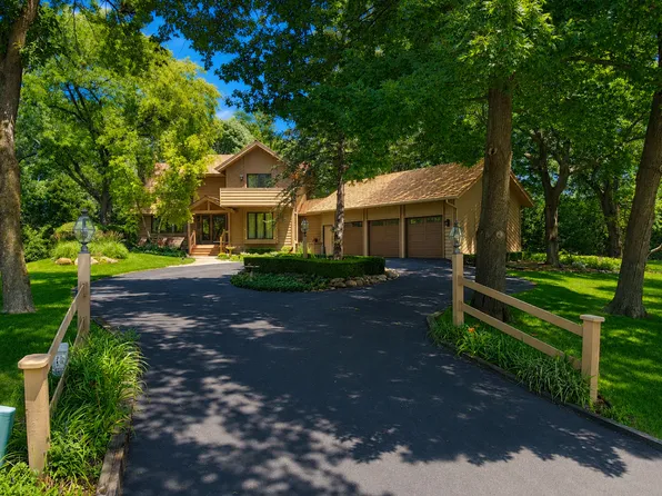 25546 Cayuga Trl, Barrington, IL 60010