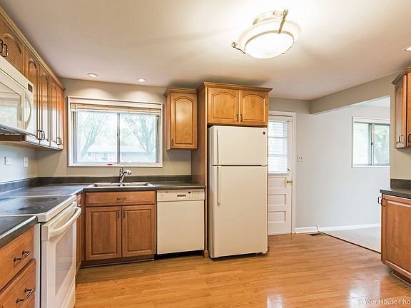 4th image of 512 Plymouth Ln