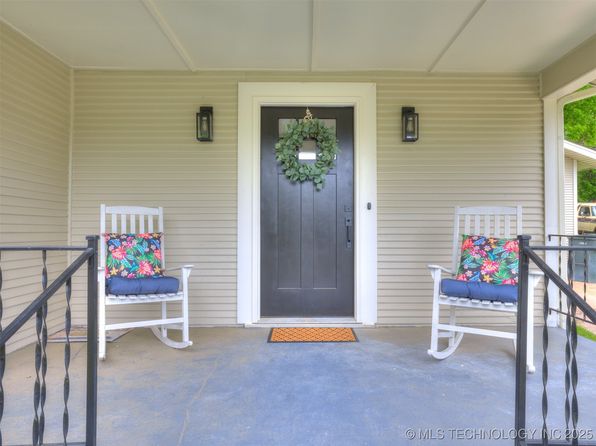 615 W Bryan Ave, Sapulpa, OK 74066