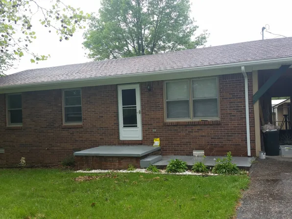 394 Scenic Acres Dr, Murray, KY 42071