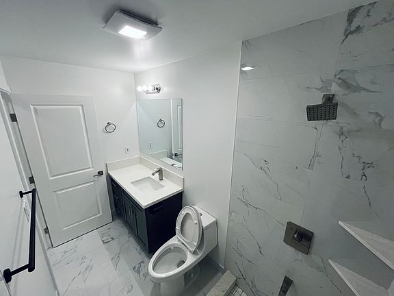 4th image of 2405 Lakoloa Pl #A