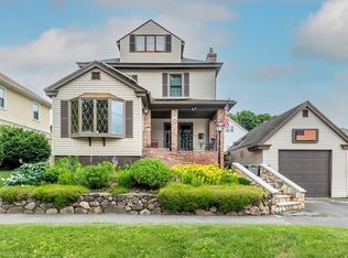 200 Waverley Rd, North Andover, MA 01845