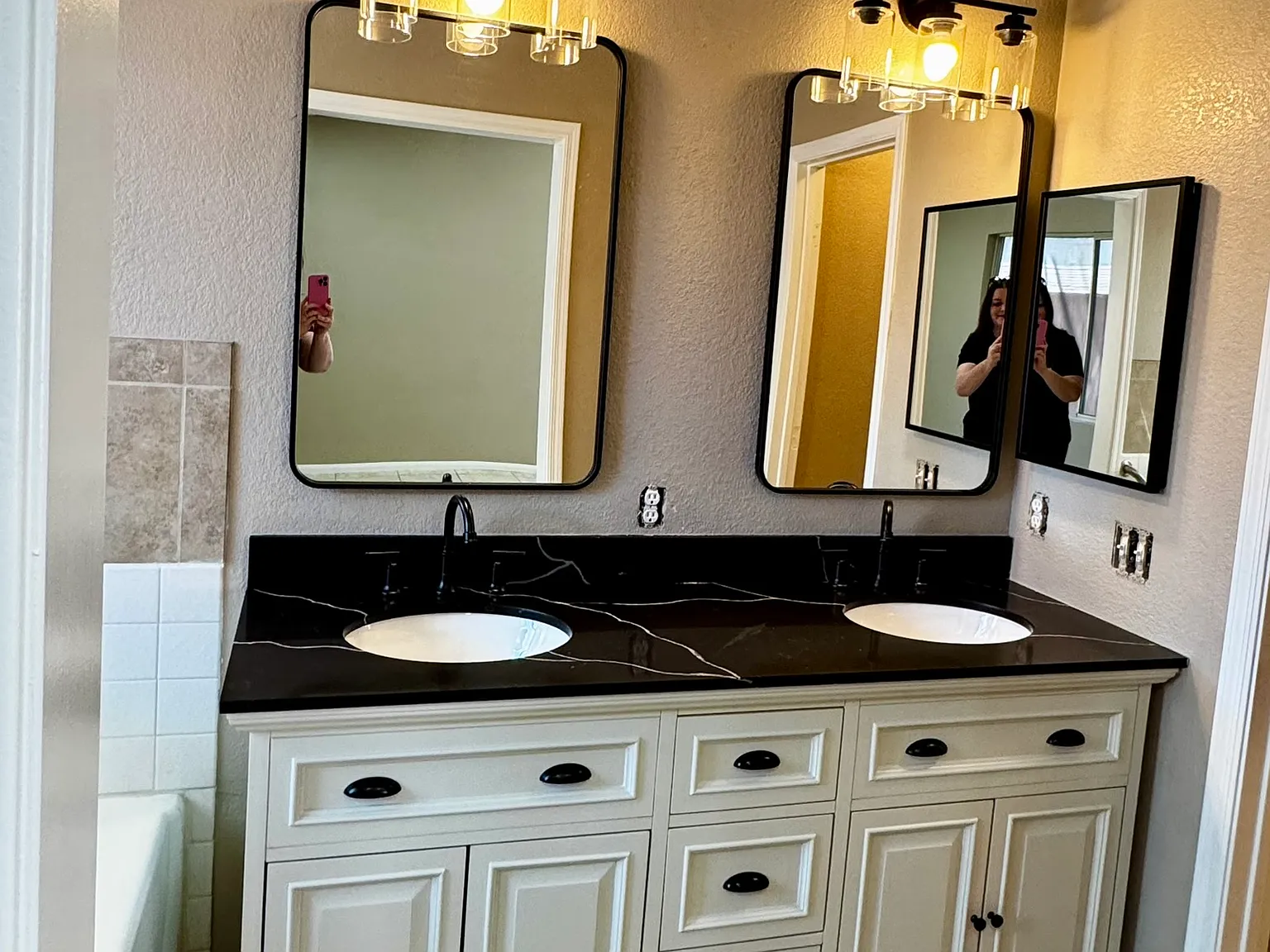 3 bed, 1587 sqft, $2,295 — Photo 3