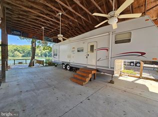 35 Boo Blvd, Falling Waters, WV 25419