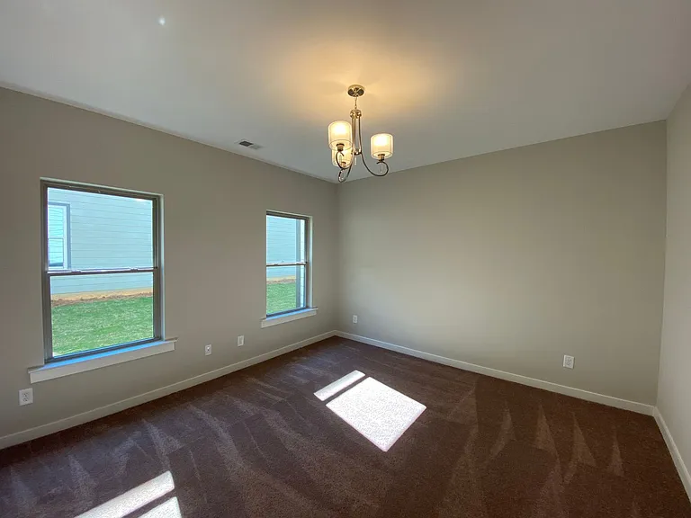 7937 Saint James Dr — Photo 15