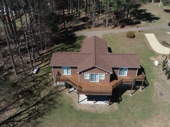 146 Furry Fox Ln, Galax, VA 24333