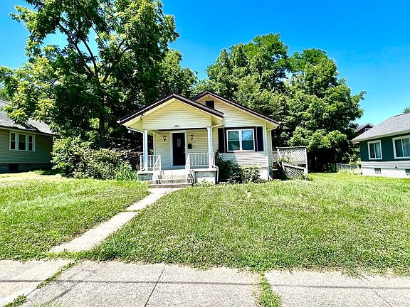 4th image of 1922 De Armand Ave