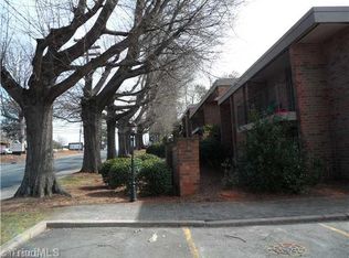 1739 Hawthorne Rd, Winston Salem, NC 27103