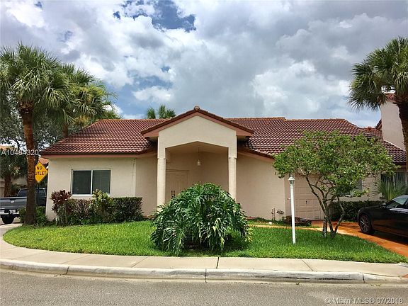 2nd image of 10909 W Broward Blvd